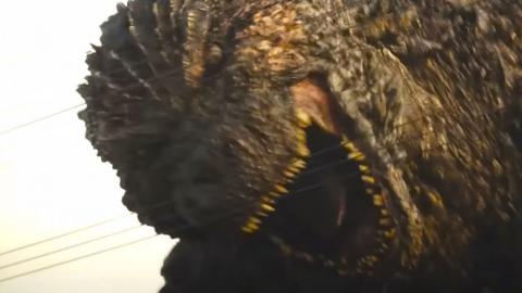 Godzilla's Size & Power Showcased In New Movie Poster Image
