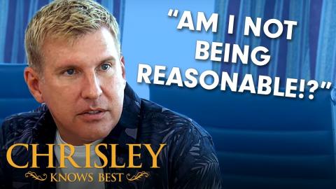 Todd Chrisley Breaks His Vow of Never Becoming a Control Freak | Chrisley Knows Best | USA Network