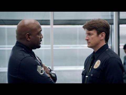 The Rookie 1x01 — Sgt. Grey Warns Officer Nolan