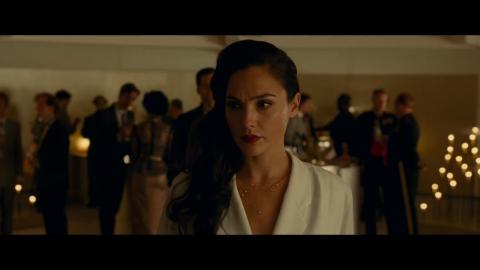 Wonder Woman 1984 – Official Trailer