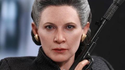 Star Wars IX Leak Teases Leia Wielding A Lightsaber