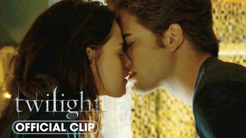 Twilight (2008) Official Clip ‘The Kiss' - Kristen Stewart, Robert Pattinson