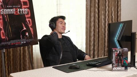 SNAKE EYES PLAYS FORTNITE AS SNAKE EYES with Henry Golding, Leslie Fu, Brooke AB and 100 Thieves