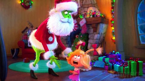A little girl believes The Grinch is Santa