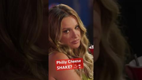 Carly Pearce DRINKS a cheesesteak?! ???????????? | #shorts #drinks #lol