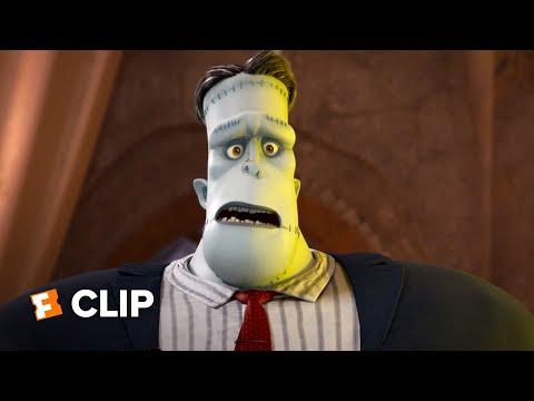 Hotel Transylvania: Transformania Movie Clip - Texting (2022) | Movieclips Coming Soon